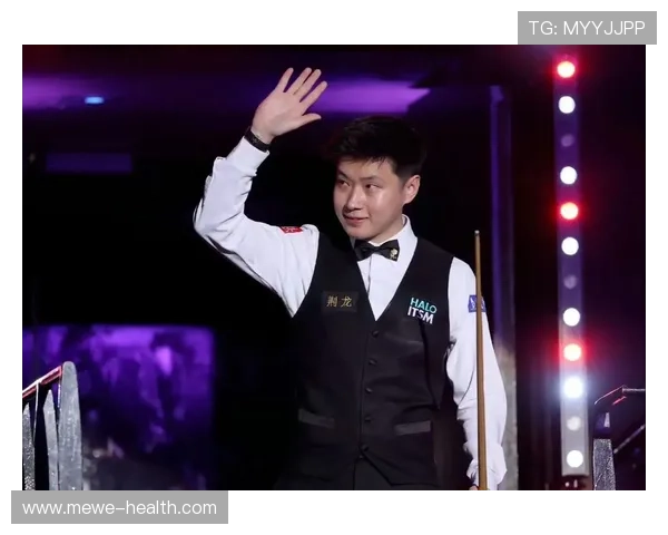 荣耀见证赵心童玉山台球馆亮相 荣耀见证赵心童玉山台球馆亮相